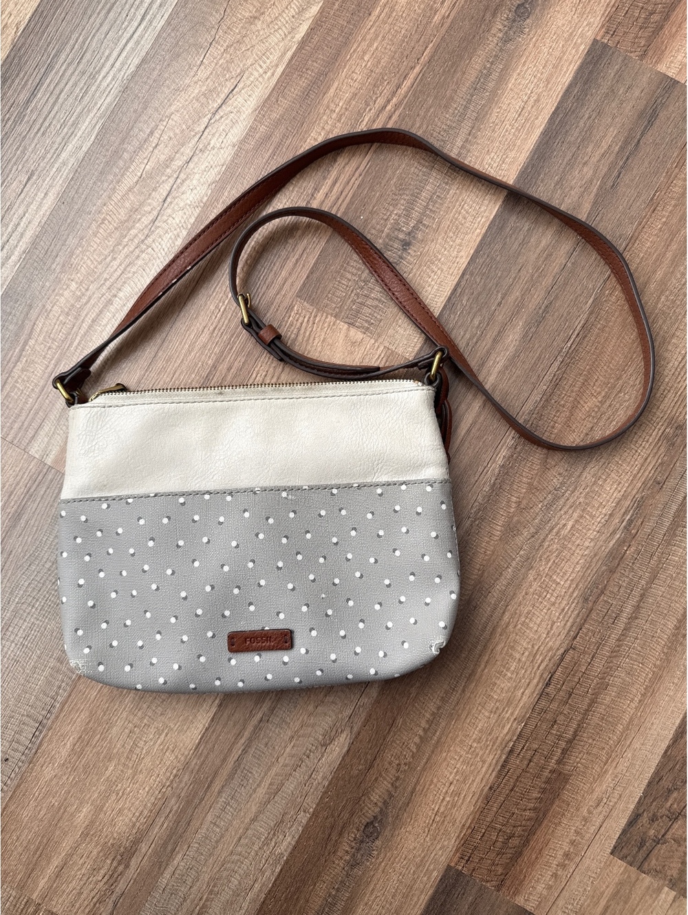 Fossil Women's Shoulder Bag with Polka Dot Design and Leather Strap